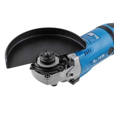 Двуручная углошлифмашина BULL WS 2302 в кор. 2200 Вт, 230 мм, 6500 об/мин, пылезащ., 4м кабель Двуручная углошлифмашина BULL WS 2302 в кор. 2200 Вт, 230 мм, 6500 об/мин, пылезащ., 4м кабель