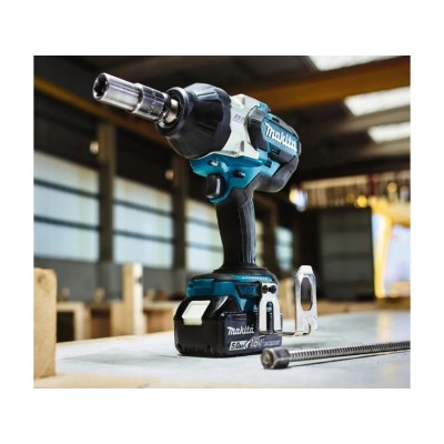 Аккум. ударный гайковерт MAKITA LXT DTW1002RTJ в кейсе Аккум. ударный гайковерт MAKITA LXT DTW1002RTJ в кейсе