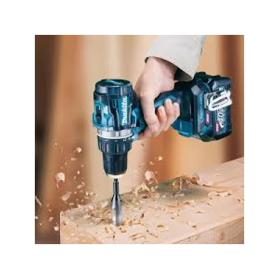 Аккум. дрель-шуруповерт MAKITA XGT DF 002 GD201 в кор. Аккум. дрель-шуруповерт MAKITA XGT DF 002 GD201 в кор.