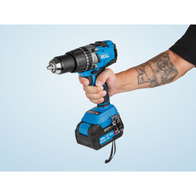 Аккум. дрель-шуруповерт BULL SR 1805 в чем. XLTpro, 2х4 А*ч, БЕСЩЕТ., 18 В, 120 Н*м, БЗП(мет.) 13 мм Аккум. дрель-шуруповерт BULL SR 1805 в чем. XLTpro, 2х4 А*ч, БЕСЩЕТ., 18 В, 120 Н*м, БЗП(мет.) 13 мм