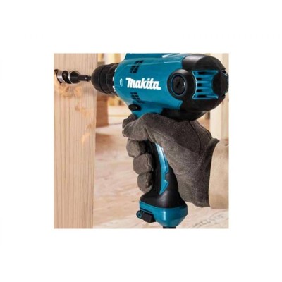 Дрель-шуруповерт MAKITA DF 0300X3 в кор. + набор бит (10 шт.) Дрель-шуруповерт MAKITA DF 0300X3 в кор. + набор бит (10 шт.)