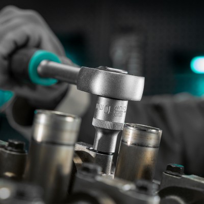 Ключ-трещотка 1/2", CrV, 72 зуба, с быстрым сбросом, матовый хром Stels Ключ-трещотка 1/2", CrV, 72 зуба, с быстрым сбросом, матовый хром Stels