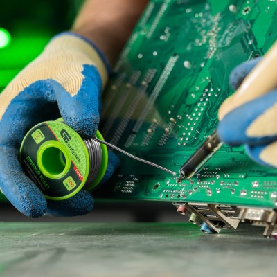 Припой с канифолью, D 2 мм, 100 г, POS61, на пластмассовой катушке Сибртех Припой с канифолью, D 2 мм, 100 г, POS61, на пластмассовой катушке Сибртех