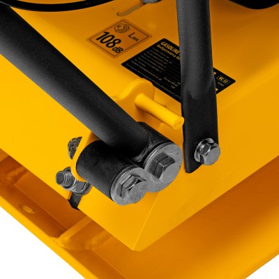 Виброплита бензиновая VC-12, 12 кН, 45*35 см, 196 см3 Denzel Виброплита бензиновая VC-12, 12 кН, 45*35 см, 196 см3 Denzel