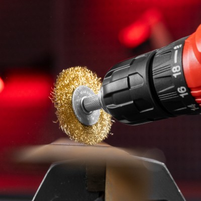 Набор щеток для дрели, 5 шт, 5 плоских 25-38-50-63-75 мм, со шпильками, металлические Matrix Набор щеток для дрели, 5 шт, 5 плоских 25-38-50-63-75 мм, со шпильками, металлические Matrix