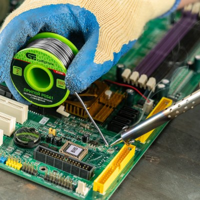 Припой с канифолью, D 2 мм, 100 г, POS61, на пластмассовой катушке Сибртех Припой с канифолью, D 2 мм, 100 г, POS61, на пластмассовой катушке Сибртех