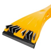 Щетка-сметка со скребком 590 мм Denzel