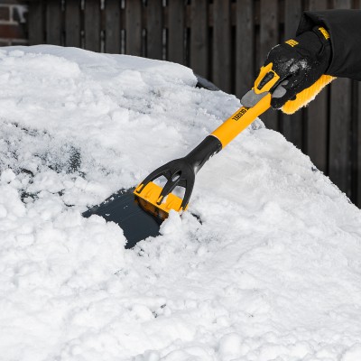 Щетка-сметка для снега со скребком 600 мм Denzel Щетка-сметка для снега со скребком 600 мм Denzel