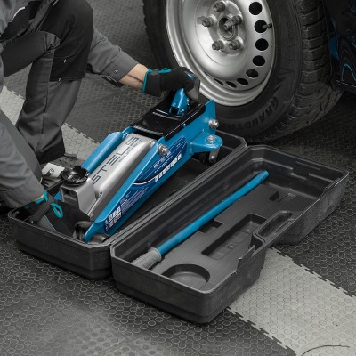 Домкрат гидравлический подкатной, высокий подъем, 3т, SUV, 190-535 мм, в кейсе Stels Домкрат гидравлический подкатной, высокий подъем, 3т, SUV, 190-535 мм, в кейсе Stels