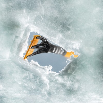 Щетка-сметка для снега со скребком 600 мм Denzel Щетка-сметка для снега со скребком 600 мм Denzel