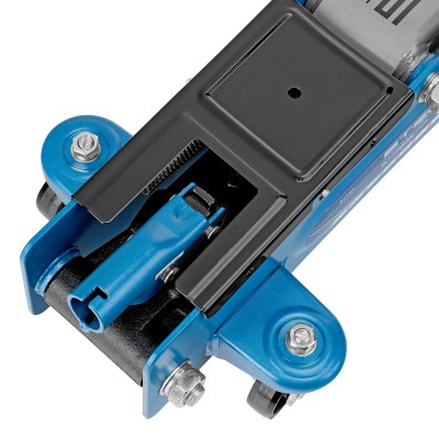 Домкрат гидравлический подкатной, высокий подъем, 3т, SUV, 190-535 мм, в кейсе Stels Домкрат гидравлический подкатной, высокий подъем, 3т, SUV, 190-535 мм, в кейсе Stels