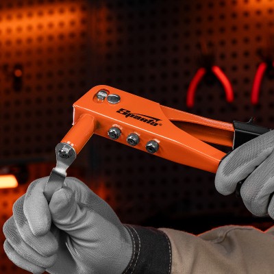 Заклепочник, 225 мм, заклепки 2.4-3.2-4.0-4.8 мм Sparta Заклепочник, 225 мм, заклепки 2.4-3.2-4.0-4.8 мм Sparta