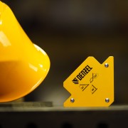 Фиксатор магнитный для сварочных работ, усилие 50 Lb Denzel