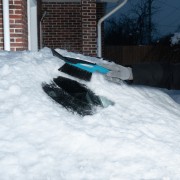 Щетка-сметка для снега со скребком 400 мм, бирюзовая Sparta