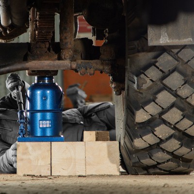 Домкрат гидравлический бутылочный, 50 т, h подъема 280-450 мм Stels Домкрат гидравлический бутылочный, 50 т, h подъема 280-450 мм Stels