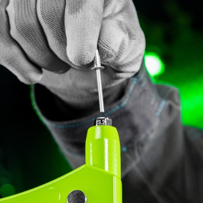 Заклепочник 250 мм, литой корпус, заклепки 2.4-3.2-4.0-4.8 мм Сибртех Заклепочник 250 мм, литой корпус, заклепки 2.4-3.2-4.0-4.8 мм Сибртех