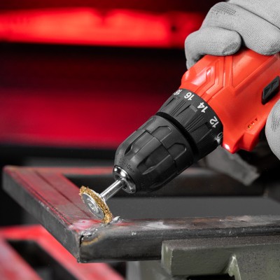 Щетка для дрели, 30 мм, плоская со шпилькой, латунированная витая проволока Matrix Щетка для дрели, 30 мм, плоская со шпилькой, латунированная витая проволока Matrix