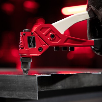 Заклепочник литой, поворотный, 290 мм, 0-360 град, заклепки 2.4-3.2-4.0-4.8 мм, Pro Matrix Заклепочник литой, поворотный, 290 мм, 0-360 град, заклепки 2.4-3.2-4.0-4.8 мм, Pro Matrix