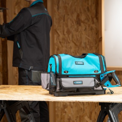 Переноска для инструмента, 400х225х300мм, пластиковое дно, наплечный ремень Gross Переноска для инструмента, 400х225х300мм, пластиковое дно, наплечный ремень Gross