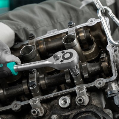 Ключ-трещотка 3/8", CrV, 72 зуба, с быстрым сбросом, матовый хром Stels Ключ-трещотка 3/8", CrV, 72 зуба, с быстрым сбросом, матовый хром Stels