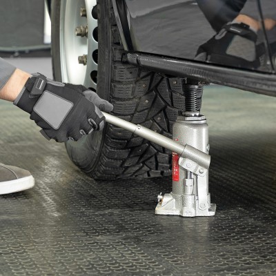 Домкрат гидравлический бутылочный, 5 т, h подъема 197-382 мм, в пластиковом кейсе Matrix Домкрат гидравлический бутылочный, 5 т, h подъема 197-382 мм, в пластиковом кейсе Matrix