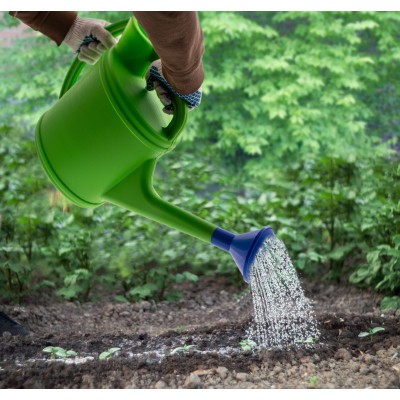 Лейка садовая, 10 л, с горловиной, пластмассовая Сибртех Лейка садовая, 10 л, с горловиной, пластмассовая Сибртех