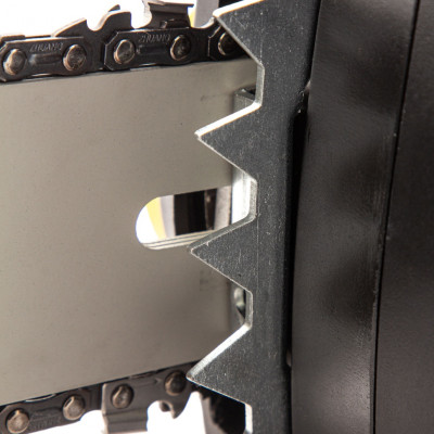 Пила цепная электрическая EDS-2200, 2.2 кВт,продольная, шина 45 см, шаг 3/8, паз 1.3 мм, 62 звена Denzel Пила цепная электрическая EDS-2200, 2.2 кВт,продольная, шина 45 см, шаг 3/8, паз 1.3 мм, 62 звена Denzel