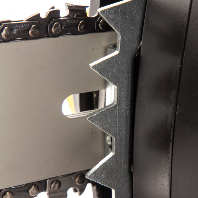 Пила цепная электрическая EDS-2000, 2 кВт,продольная, шина 40 см, шаг 3/8, паз 1.3 мм, 56 звеньев Denzel Пила цепная электрическая EDS-2000, 2 кВт,продольная, шина 40 см, шаг 3/8, паз 1.3 мм, 56 звеньев Denzel