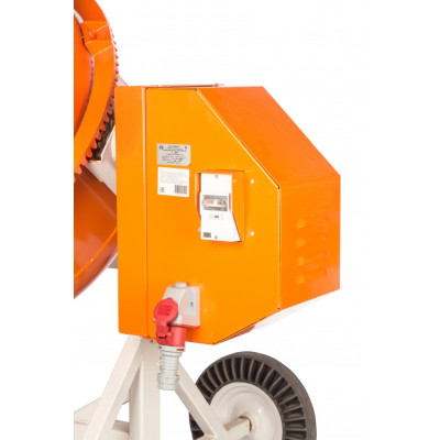 Бетоносмеситель СБР-500А.1, 500 л, 1.5 кВт, 380 В, редуктор Бетоносмеситель СБР-500А.1, 500 л, 1.5 кВт, 380 В, редуктор