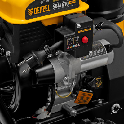 Бензиновая снегоуборочная машина SBM 610S PRO, 212 cc, электростартер, фара, обогрев Denzel Бензиновая снегоуборочная машина SBM 610S PRO, 212 cc, электростартер, фара, обогрев Denzel