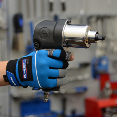 KING TONY Гайковерт пневматический ударный 1/2", 881 Нм, в комплекте перчатки антивибрационные KING TONY Гайковерт пневматический ударный 1/2", 881 Нм, в комплекте перчатки антивибрационные