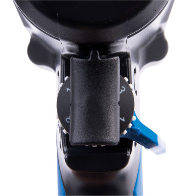 KING TONY Гайковерт пневматический ударный 1/2", 678 Нм, в комплекте 3 торцевые головки KING TONY Гайковерт пневматический ударный 1/2", 678 Нм, в комплекте 3 торцевые головки