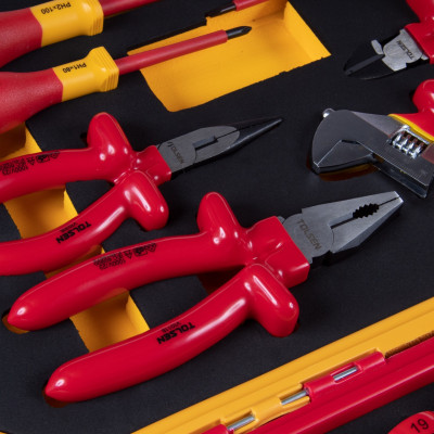 TOLSEN Набор инструментов диэлектрических, универсальный, 25 предметов TOLSEN Набор инструментов диэлектрических, универсальный, 25 предметов