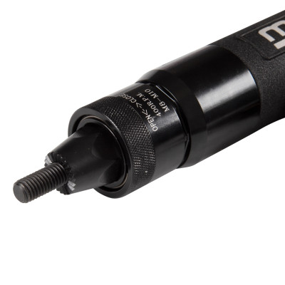 MIGHTY SEVEN Пневматический заклепочник для резьбовых заклепок М8 - М10 MIGHTY SEVEN Пневматический заклепочник для резьбовых заклепок М8 - М10