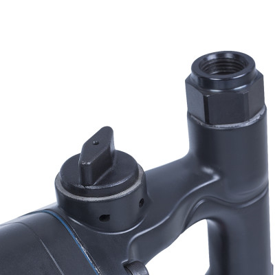 KING TONY Гайковерт пневматический ударный 3/4", 2170 Нм, в комплекте 3 торцевые головки KING TONY Гайковерт пневматический ударный 3/4", 2170 Нм, в комплекте 3 торцевые головки