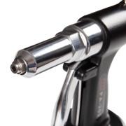 MIGHTY SEVEN Пневмогидравлический заклепочник для заклепок диаметром 3,2 до 6,4 мм