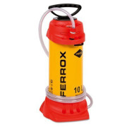 Металлический бак для подачи воды