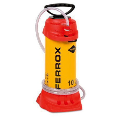 Металлический бак для подачи воды Металлический бак для подачи воды