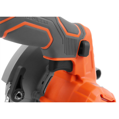 Аккумуляторная циркулярная пила MESSER DCH1 125мм 4Ач Аккумуляторная циркулярная пила MESSER DCH1 125мм 4Ач