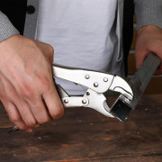 Зажим с фиксатором 220 мм изогнутые губки DEKO HT38