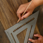 Угольник кровельный DEKO DKM305-430-305