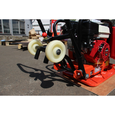 Виброплита Impulse VP60TH + Honda GX160 (бак, колеса) Виброплита Impulse VP60TH + Honda GX160 (бак, колеса)