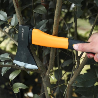 Топор с фиберглассовой рукоятью DEKO DKFA600 (600 г) Топор с фиберглассовой рукоятью DEKO DKFA600 (600 г)