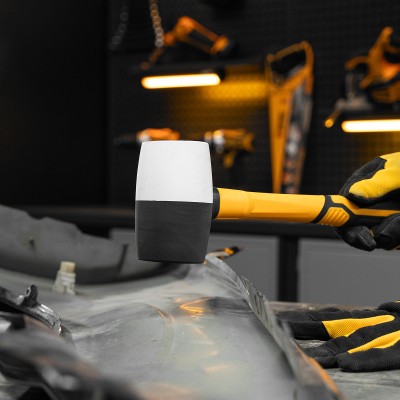 Киянка резиновая, 680 г, черно-белая, фибергласовая рукоятка c TPR покрытием Denzel Киянка резиновая, 680 г, черно-белая, фибергласовая рукоятка c TPR покрытием Denzel