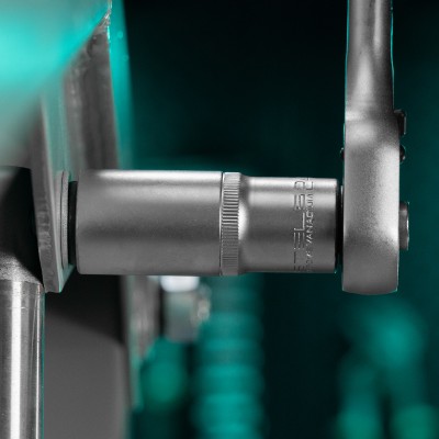 Головка торцевая удлиненная, 24 мм, шестигранная, CrV, под квадрат 1/2 Stels Головка торцевая удлиненная, 24 мм, шестигранная, CrV, под квадрат 1/2 Stels