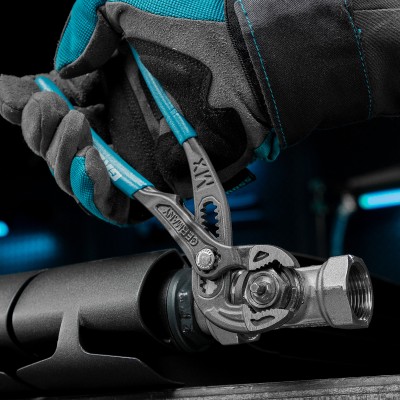 Клещи переставные, кнопочный механизм, обливные рукоятки, 180 мм Gross Клещи переставные, кнопочный механизм, обливные рукоятки, 180 мм Gross