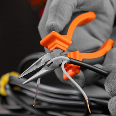 Длинногубцы прямые Comfort, 160 мм ,шлифованные, двухкомпонентные рукоятки Sparta Длинногубцы прямые Comfort, 160 мм ,шлифованные, двухкомпонентные рукоятки Sparta