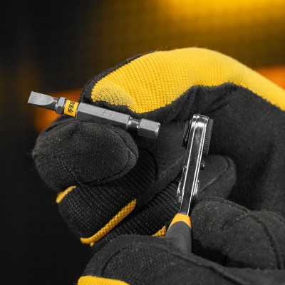 Бита SL5,0х50, сталь S2, шестигранный профиль, 2 шт. Е 6,3 Denzel Бита SL5,0х50, сталь S2, шестигранный профиль, 2 шт. Е 6,3 Denzel