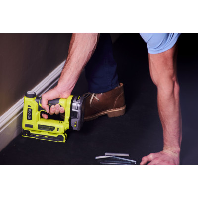 ONE + / Степлер аккумуляторный RYOBI R18ST50-0 (без батареи) ONE + / Степлер аккумуляторный RYOBI R18ST50-0 (без батареи)