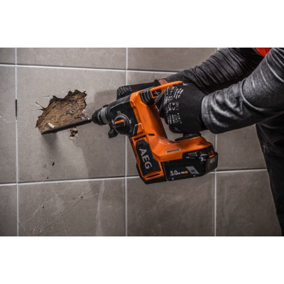 Перфоратор аккумуляторный AEG BBH18BL2-502C Перфоратор аккумуляторный AEG BBH18BL2-502C